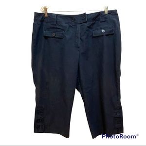 Larry Levine Woman Dark Blue Capri Knee Pants 20W